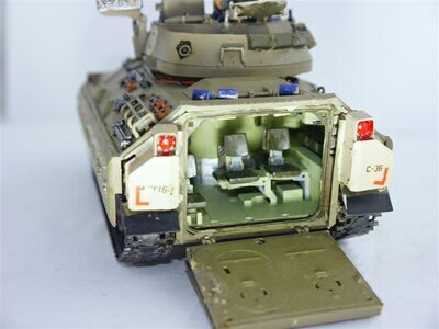 USS Panzer Modell mit Figur lackiert 1:35